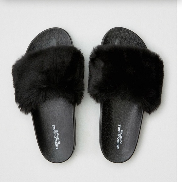 American Eagle Outfitters Shoes - American Eagle Faux Fur Pool Slides American Eagle Outfitters Shoes - American Eagle Faux Fur Pool Slides